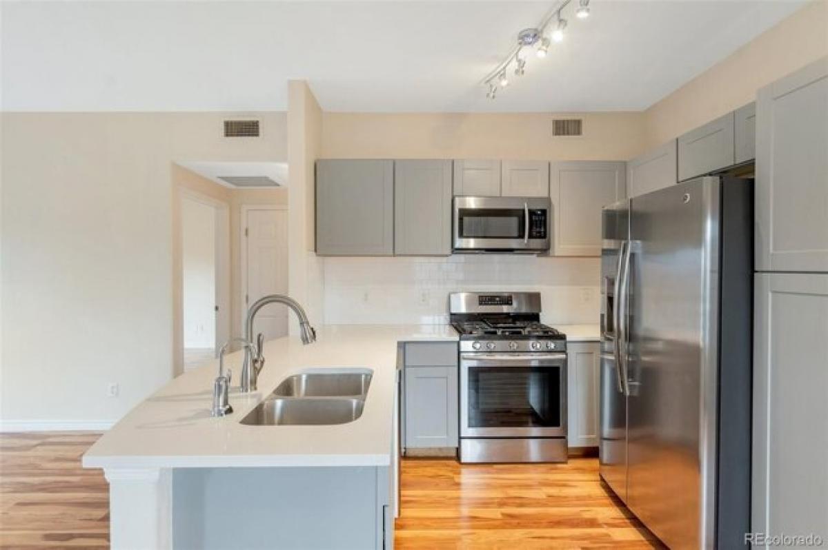 Picture of Home For Sale in Highlands Ranch, Colorado, United States