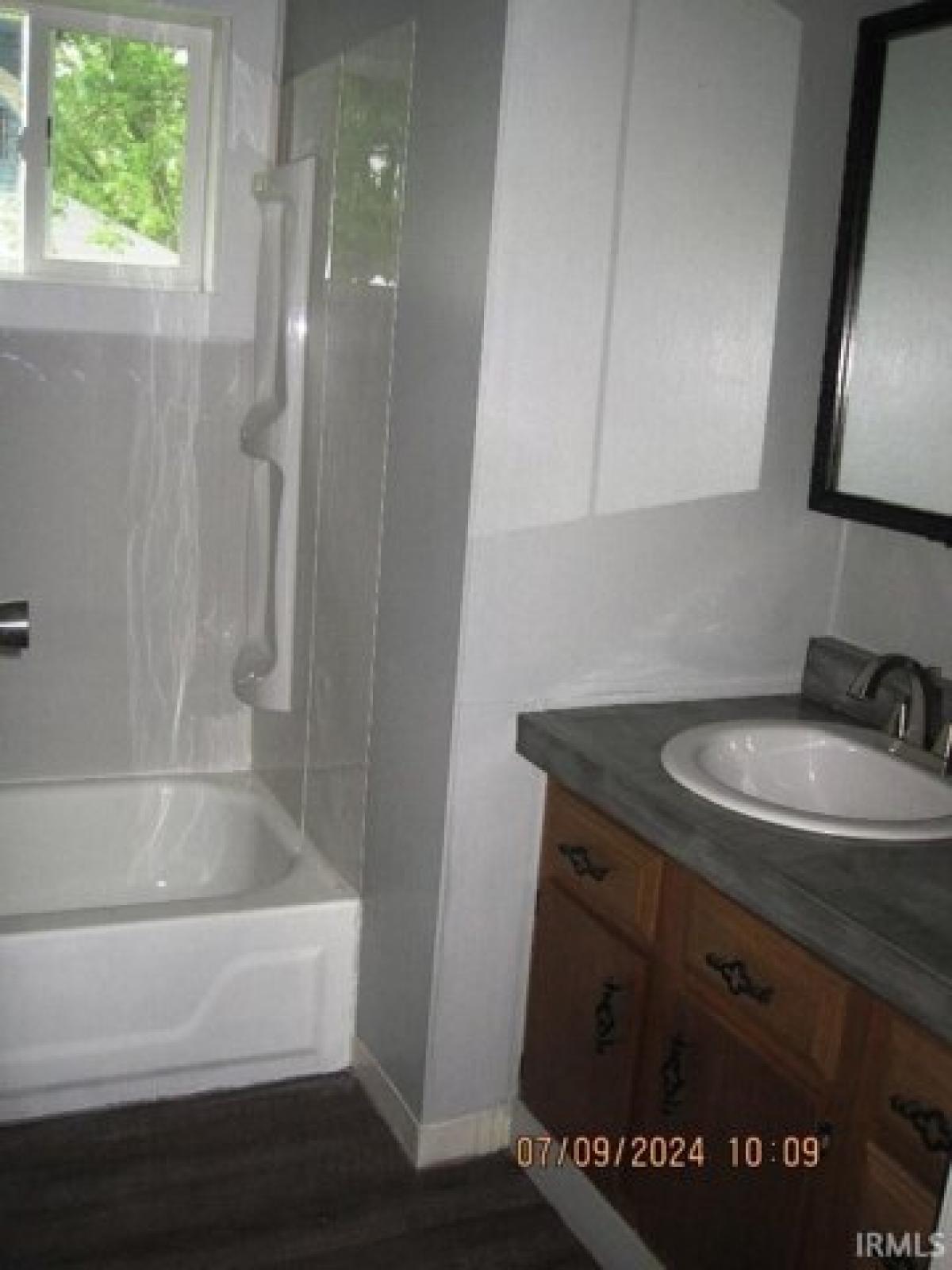 Picture of Home For Sale in Muncie, Indiana, United States