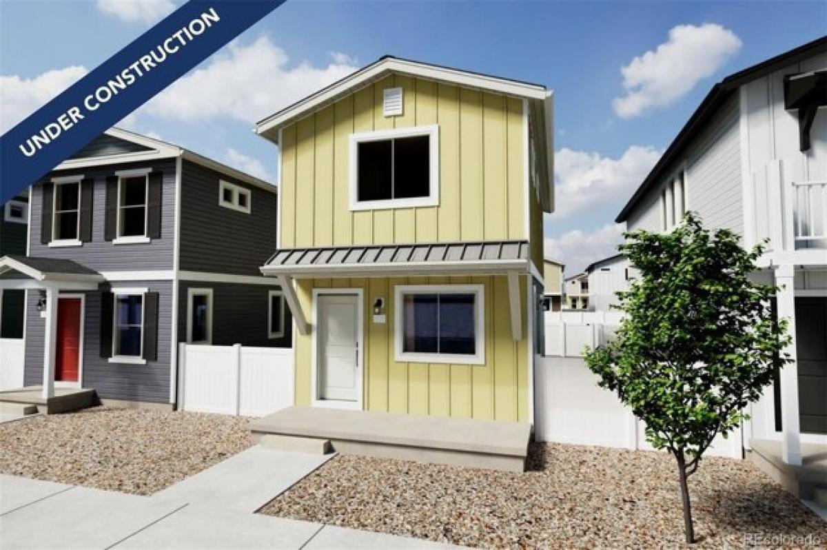 Picture of Home For Sale in Commerce City, Colorado, United States