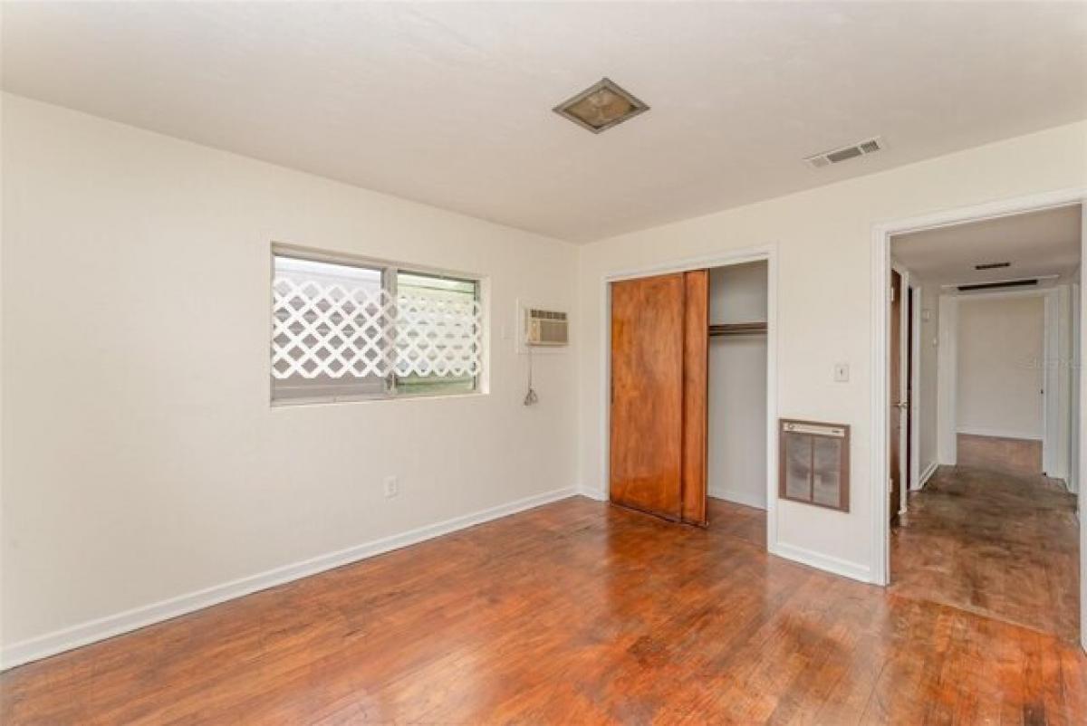 Picture of Home For Sale in Winter Haven, Florida, United States