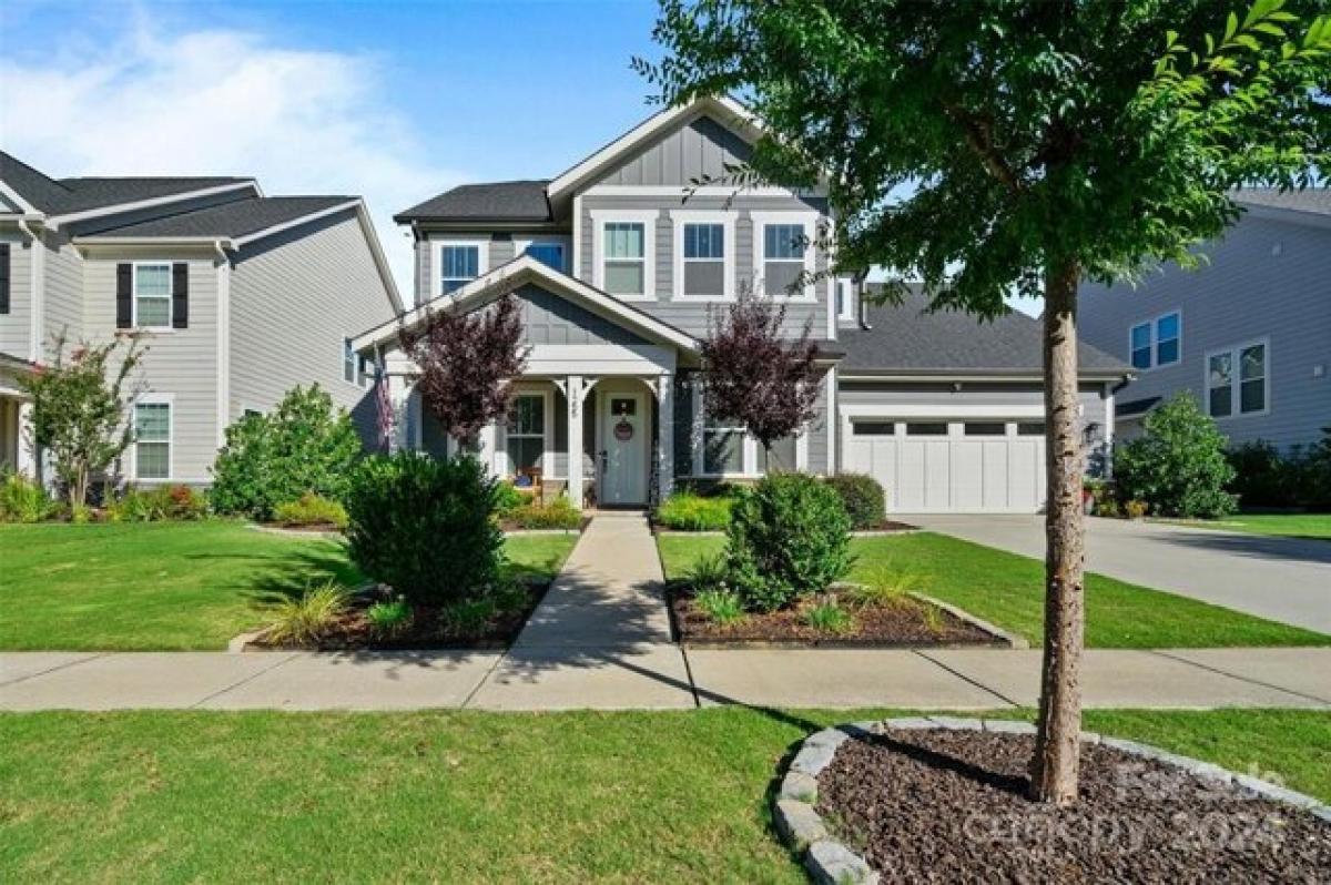 Picture of Home For Sale in Clover, South Carolina, United States