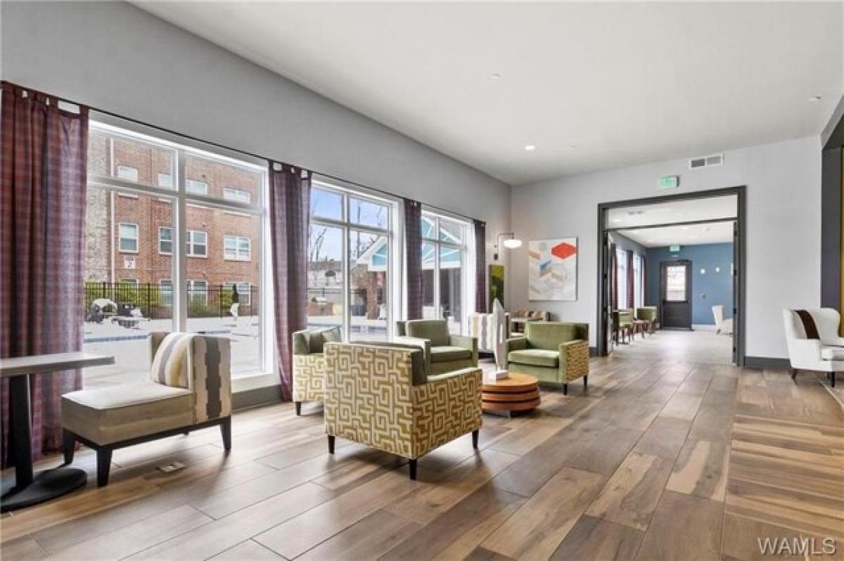 Picture of Home For Sale in Tuscaloosa, Alabama, United States