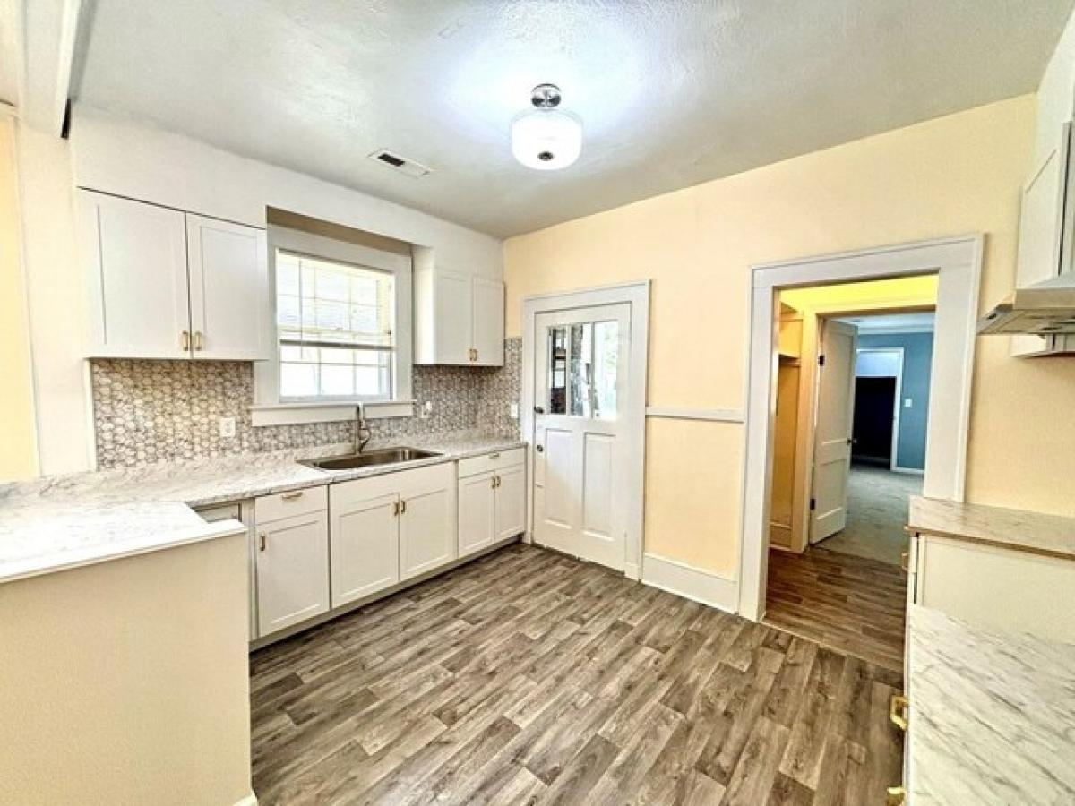 Picture of Home For Sale in Sumter, South Carolina, United States