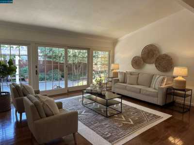 Home For Sale in Walnut Creek, California
