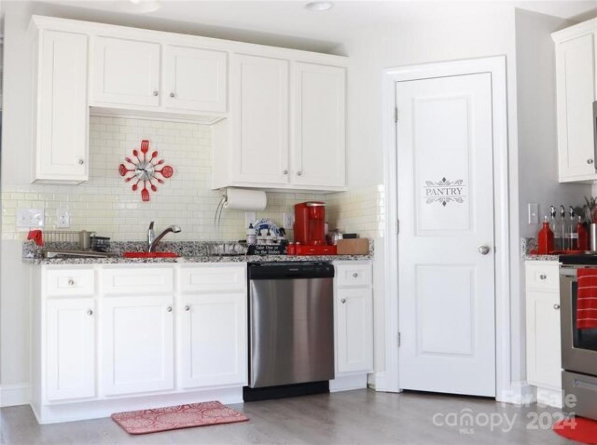 Picture of Home For Sale in Kannapolis, North Carolina, United States