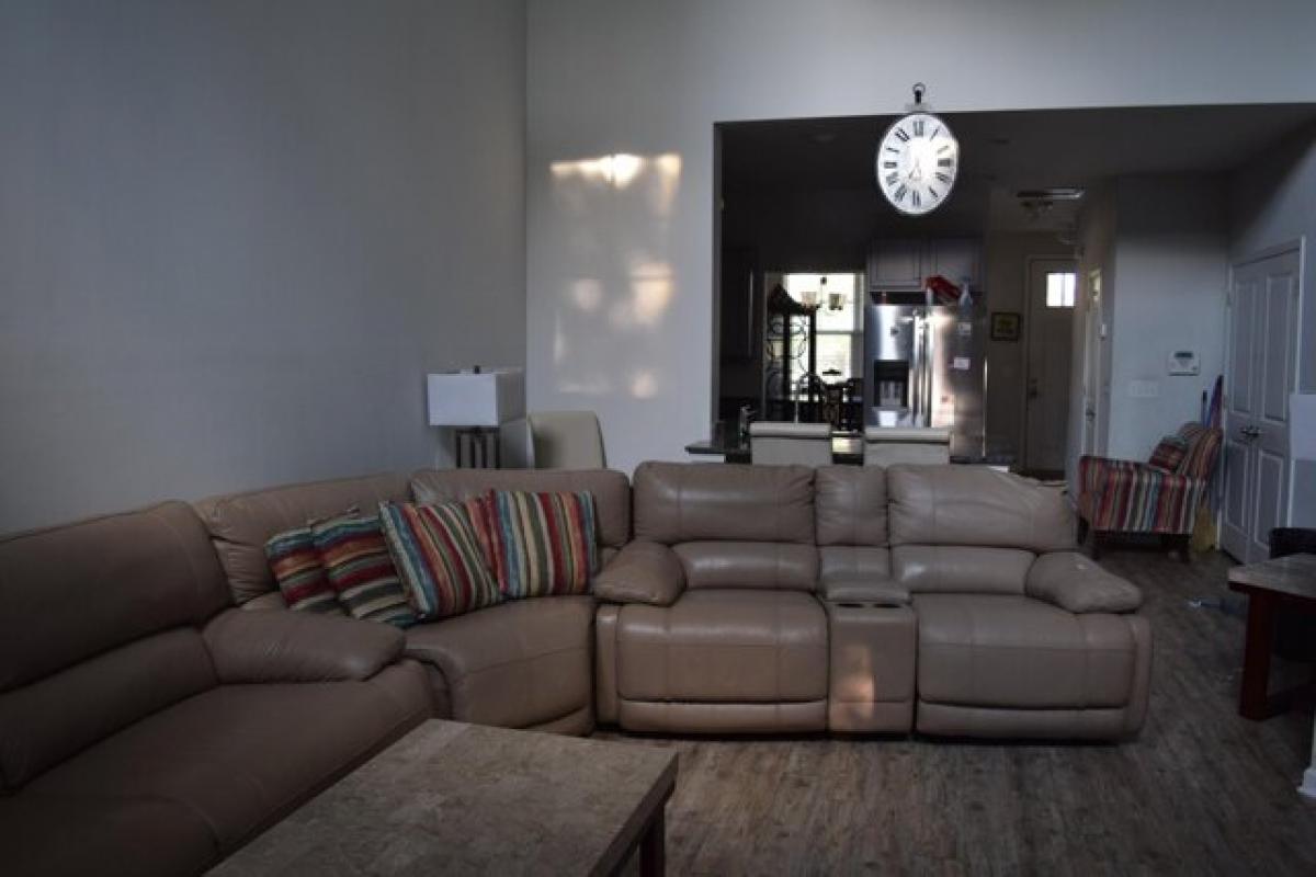 Picture of Home For Sale in Moncks Corner, South Carolina, United States