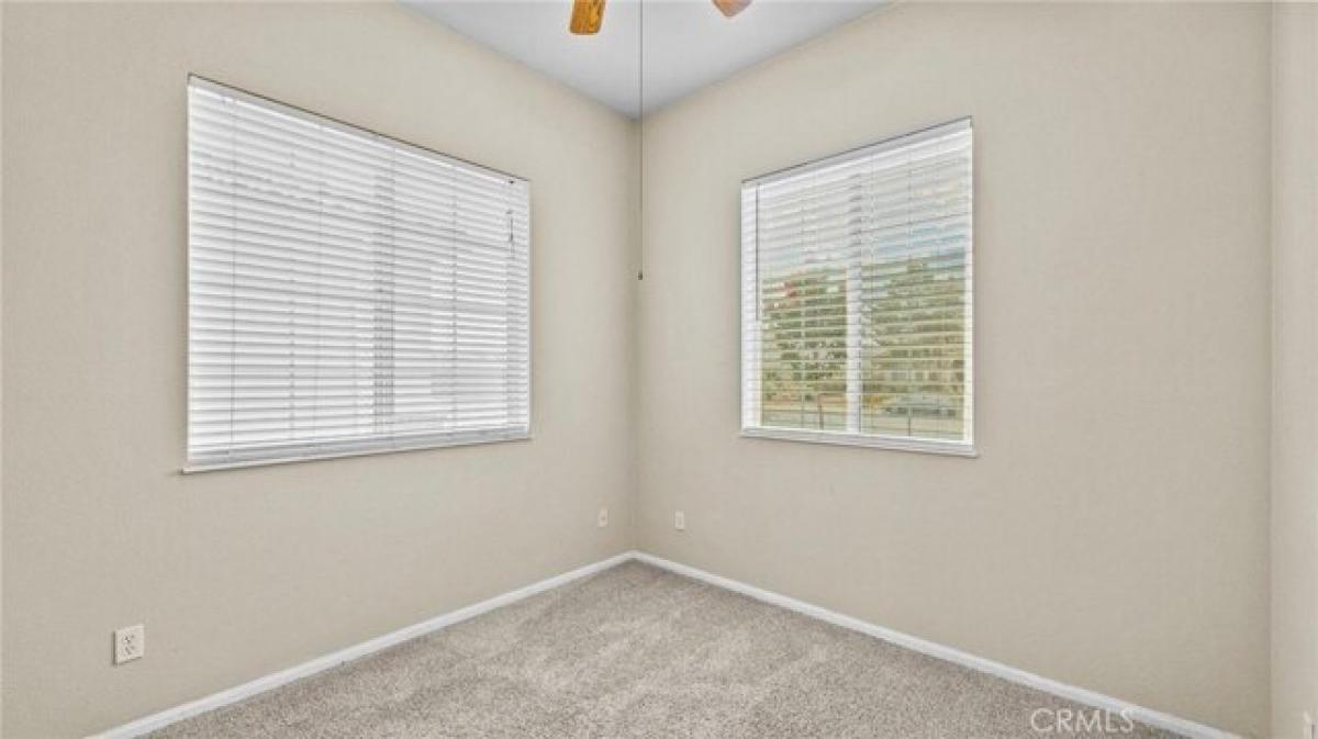 Picture of Home For Sale in Apple Valley, California, United States