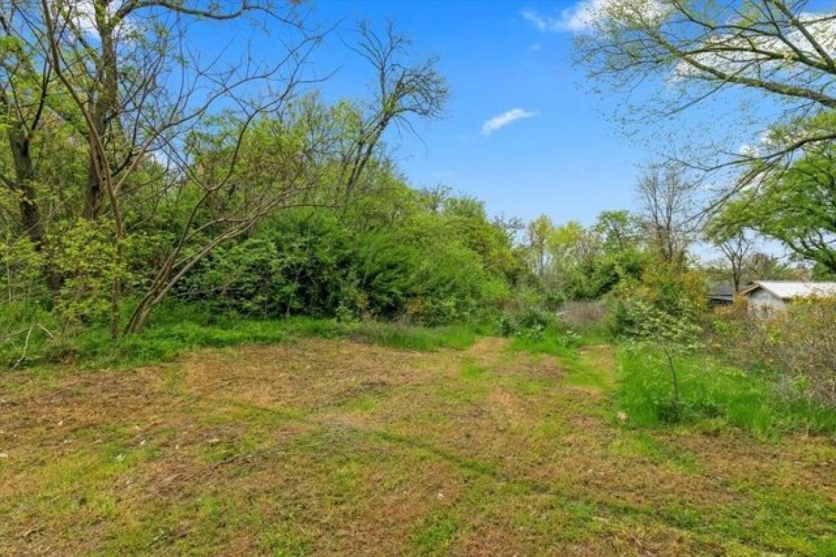Picture of Residential Land For Sale in Fort Worth, Texas, United States