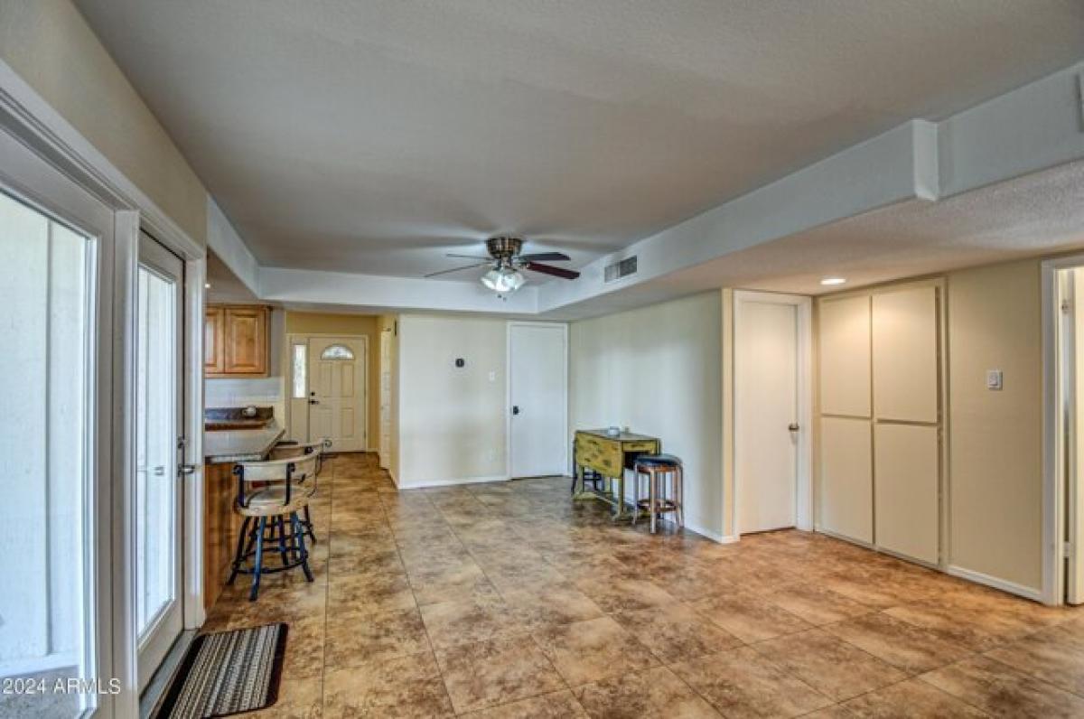Picture of Home For Sale in Glendale, Arizona, United States