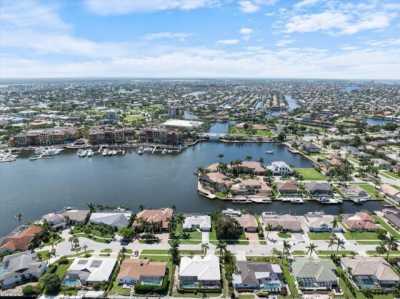 Home For Sale in Marco Island, Florida