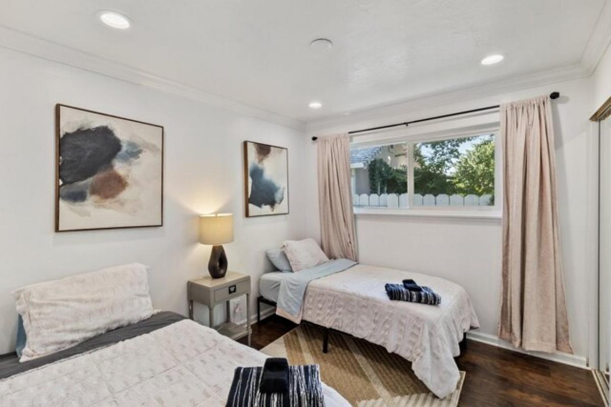 Picture of Home For Sale in Redding, California, United States