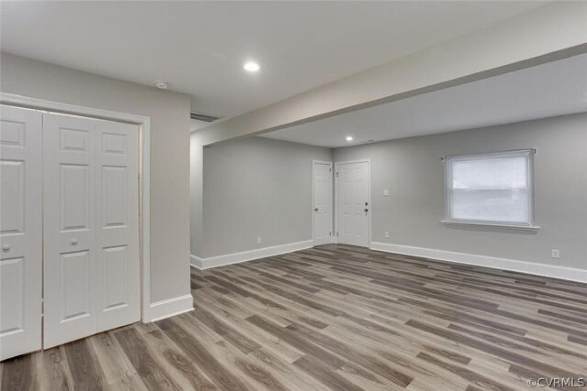 Picture of Home For Sale in Hopewell, Virginia, United States