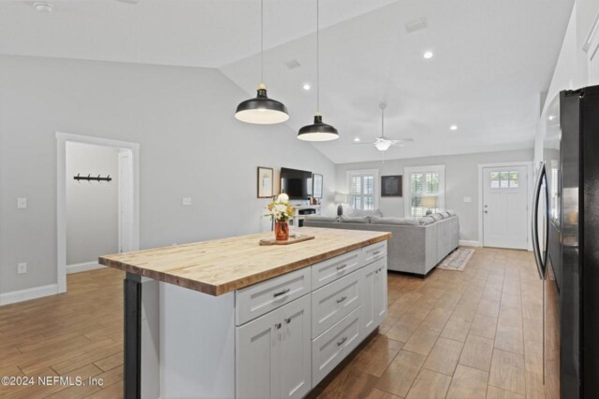 Picture of Home For Sale in Keystone Heights, Florida, United States