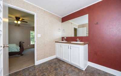 Home For Sale in Live Oak, Florida