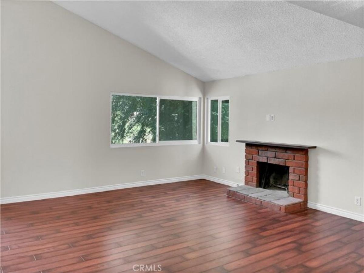 Picture of Home For Sale in San Bernardino, California, United States