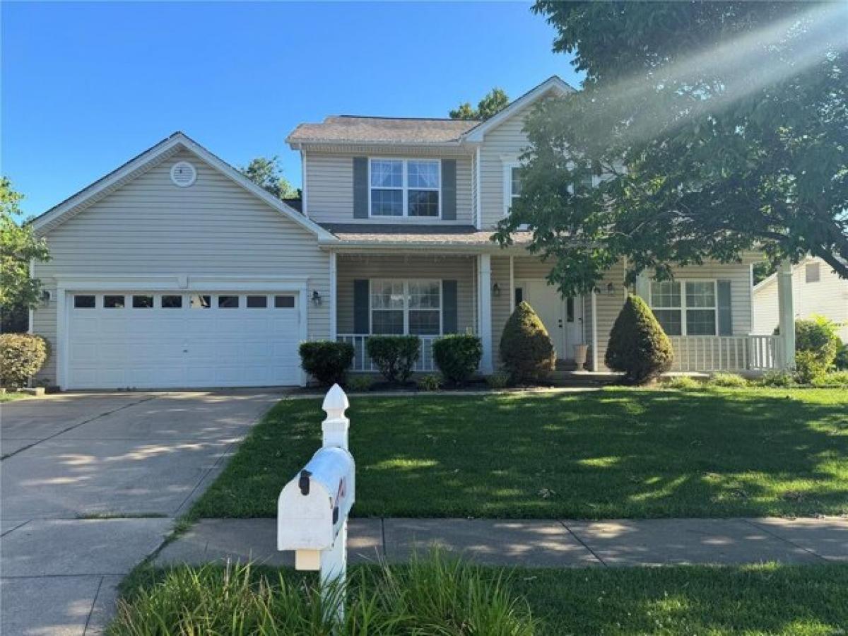 Picture of Home For Sale in Saint Charles, Missouri, United States
