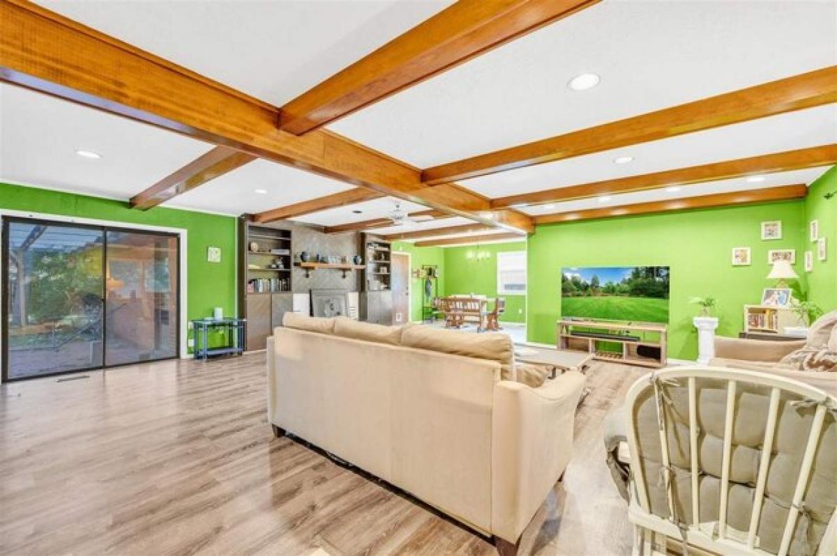 Picture of Home For Sale in Lawton, Oklahoma, United States