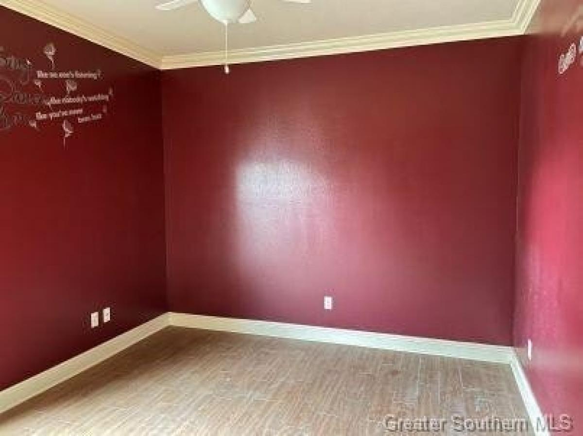 Picture of Home For Sale in Sulphur, Louisiana, United States