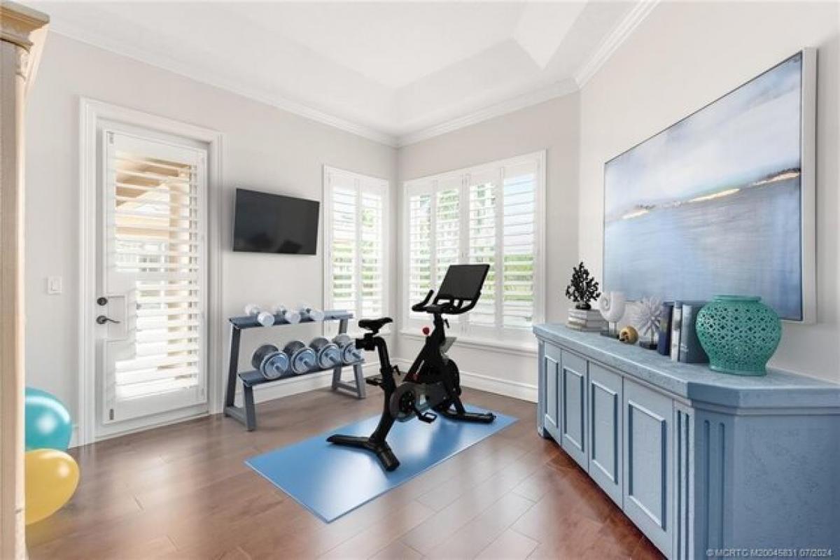 Picture of Home For Sale in Stuart, Florida, United States