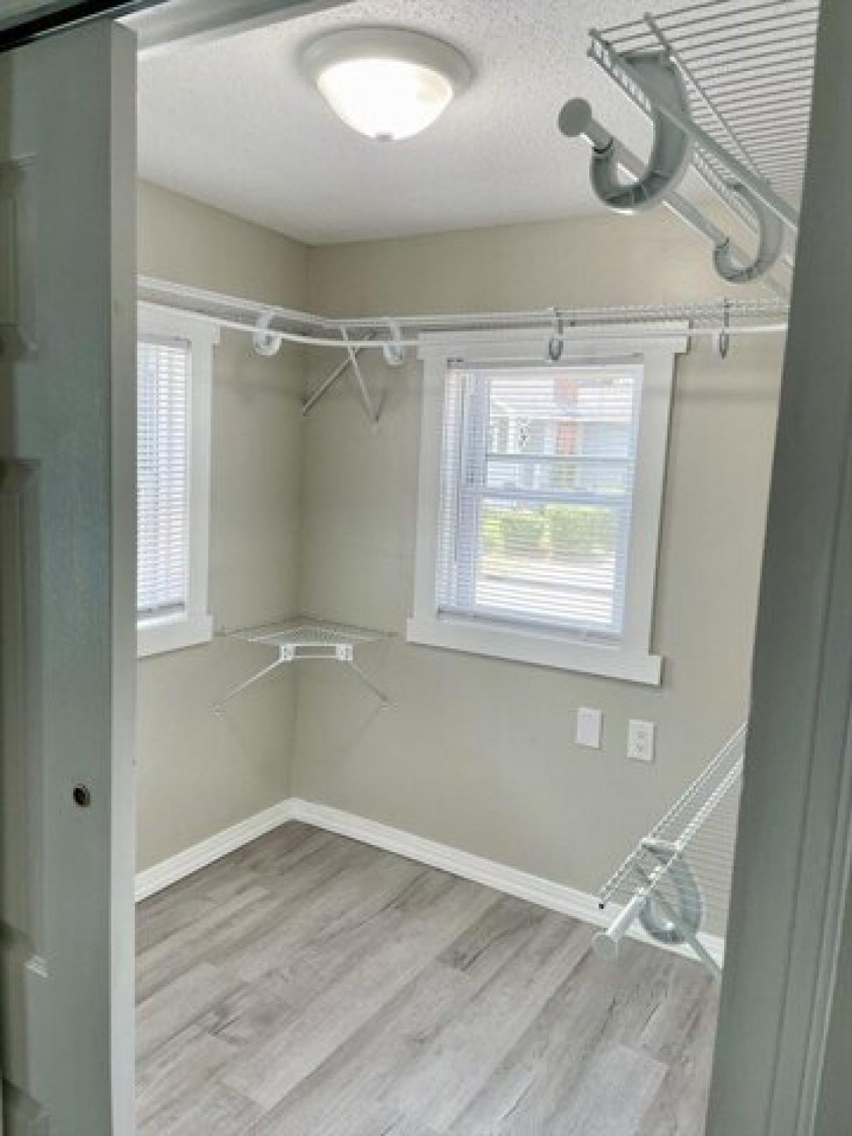 Picture of Home For Sale in Springfield, Massachusetts, United States