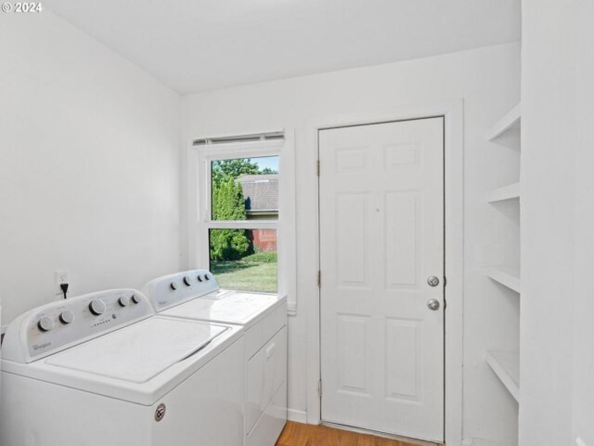 Picture of Home For Sale in Camas, Washington, United States