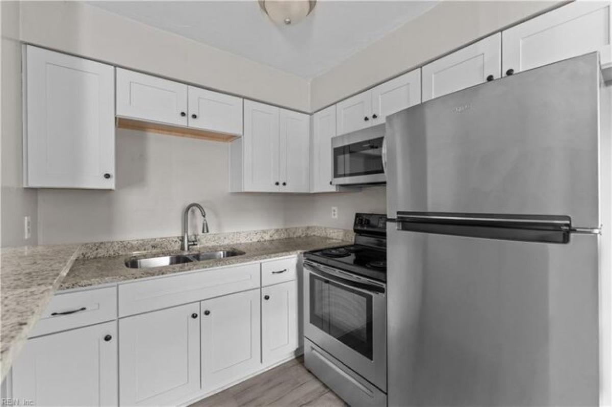 Picture of Home For Sale in Norfolk, Virginia, United States