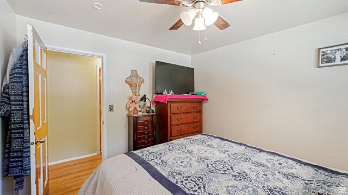 Picture of Home For Sale in Murray, Utah, United States