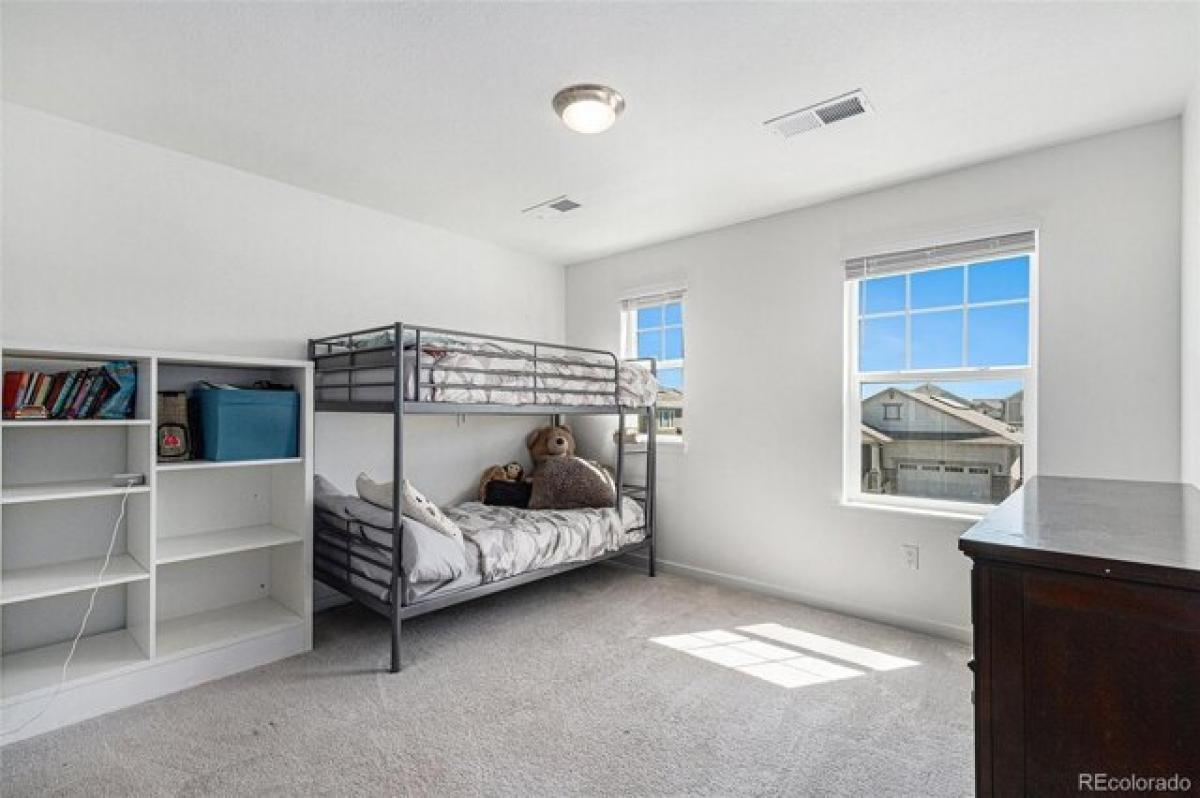 Picture of Home For Sale in Commerce City, Colorado, United States