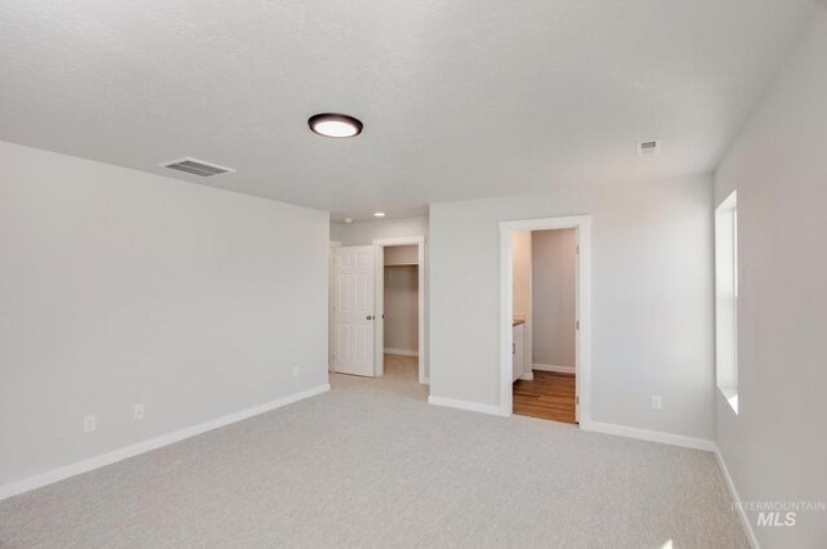 Picture of Home For Sale in Kuna, Idaho, United States