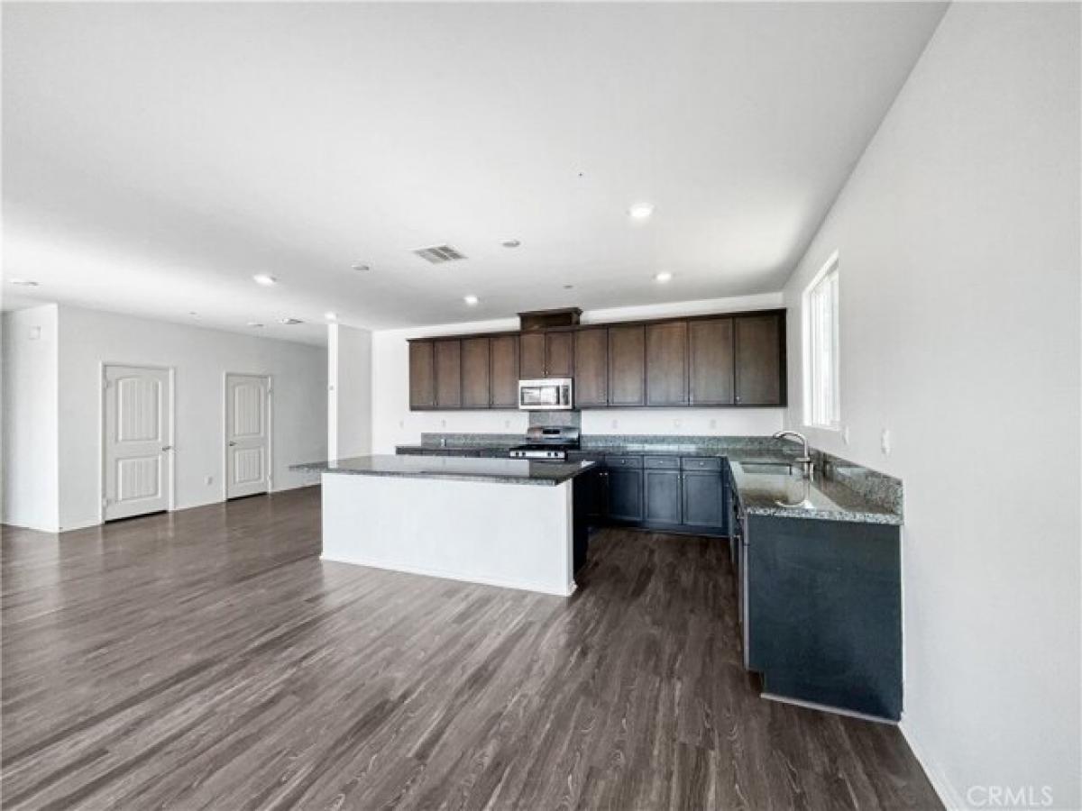 Picture of Home For Sale in Winchester, California, United States