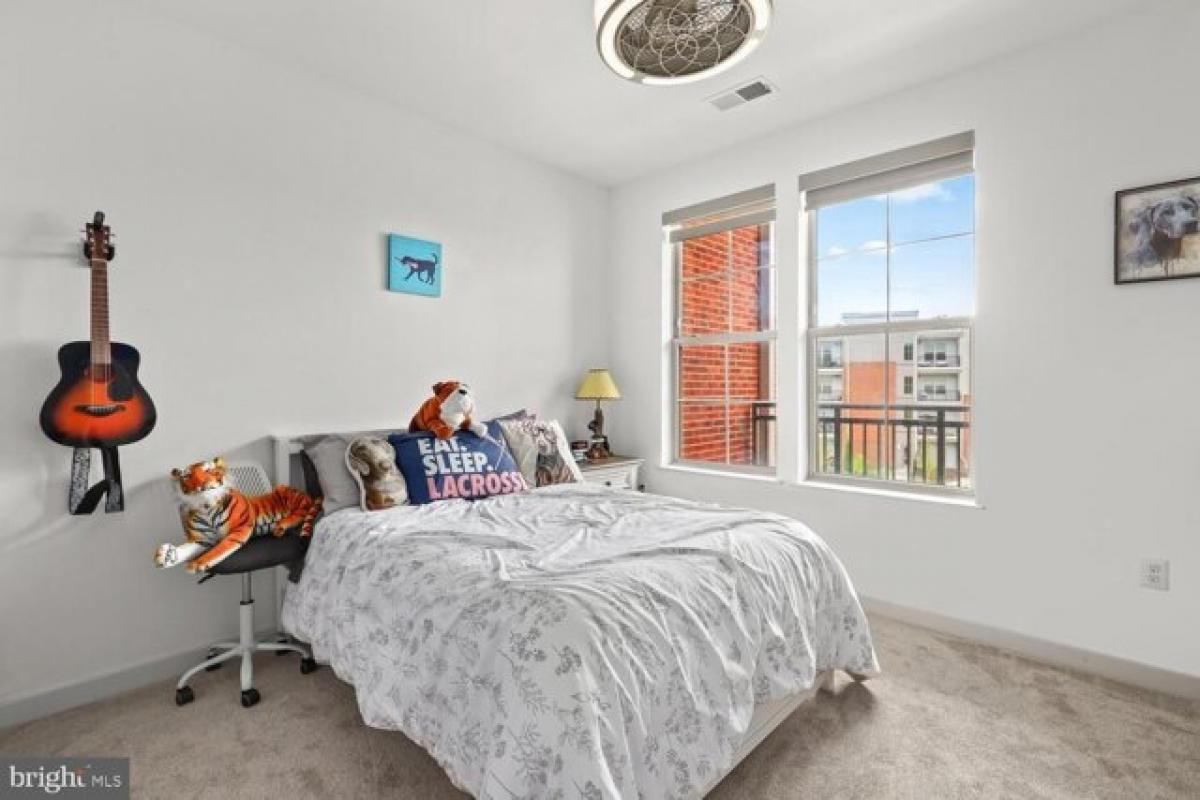 Picture of Home For Sale in Fairfax, Virginia, United States