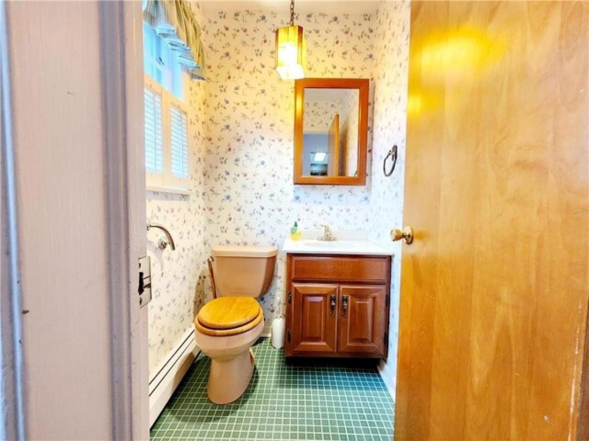 Picture of Home For Sale in Allentown, Pennsylvania, United States