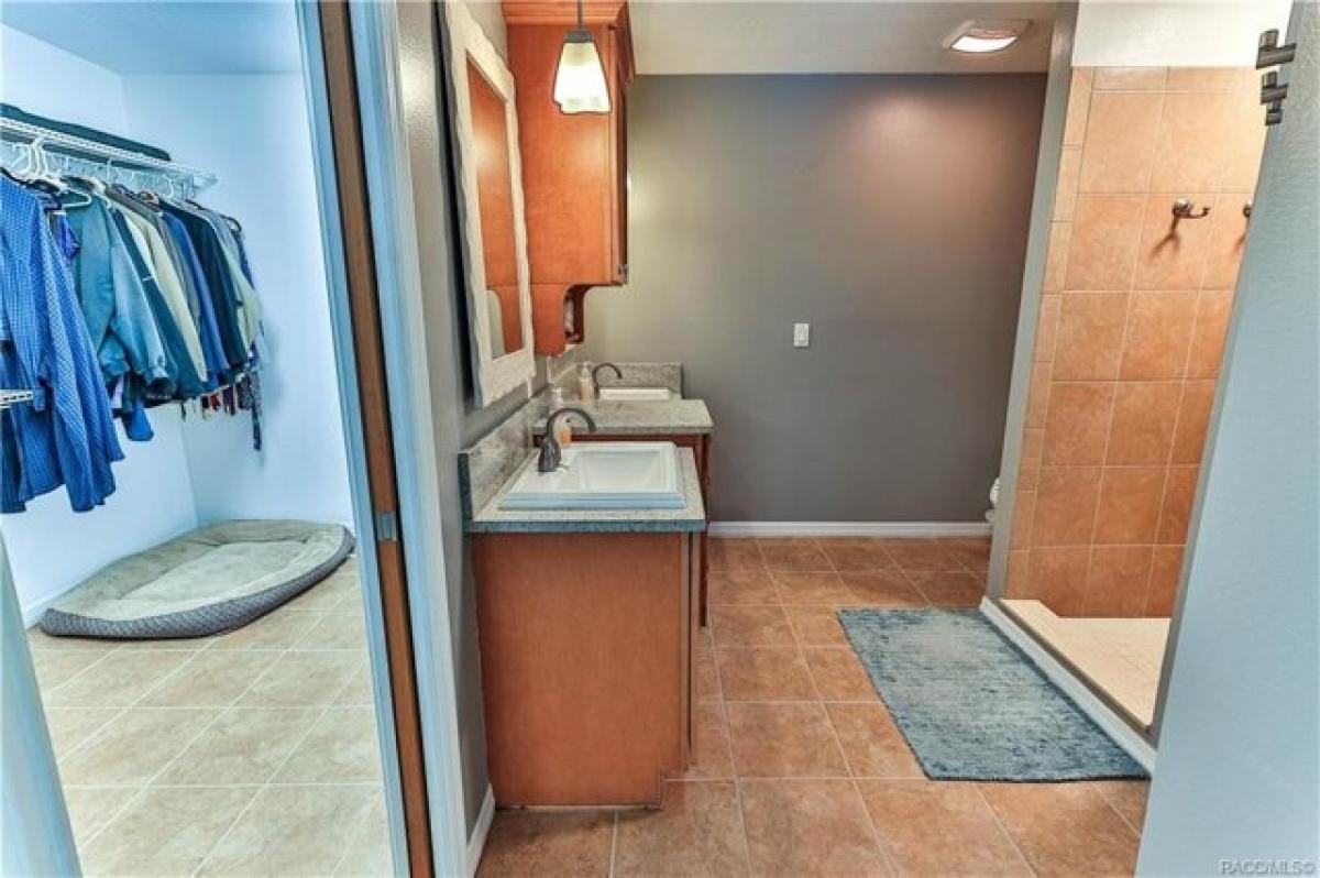 Picture of Home For Sale in Crystal River, Florida, United States