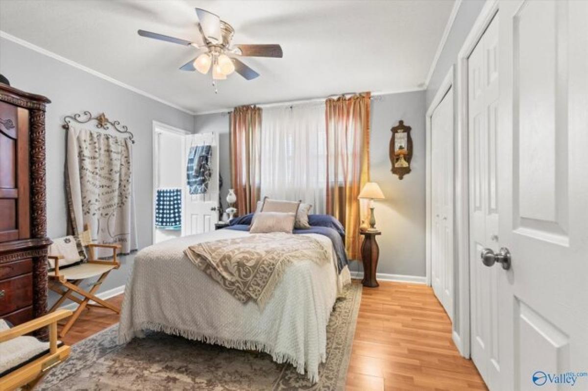 Picture of Home For Sale in Guntersville, Alabama, United States