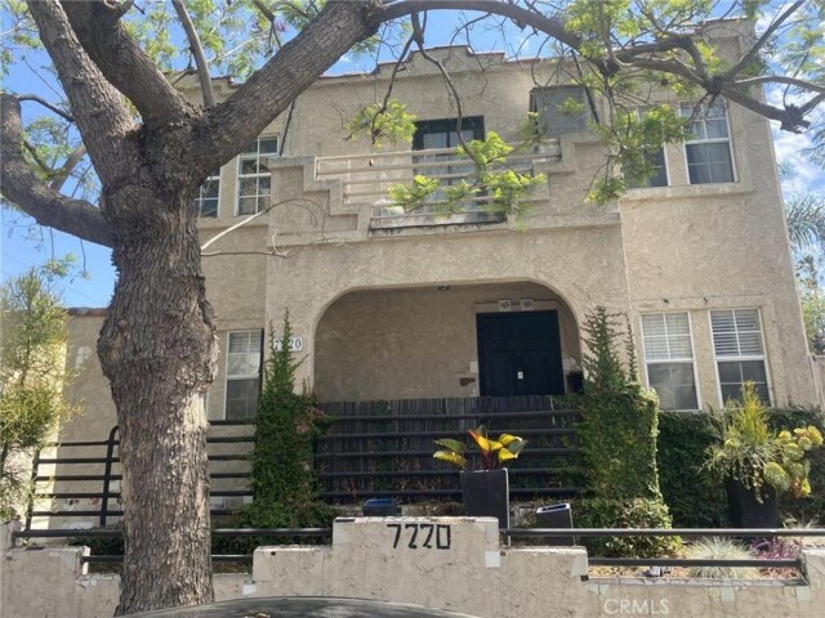 Picture of Home For Sale in West Hollywood, California, United States