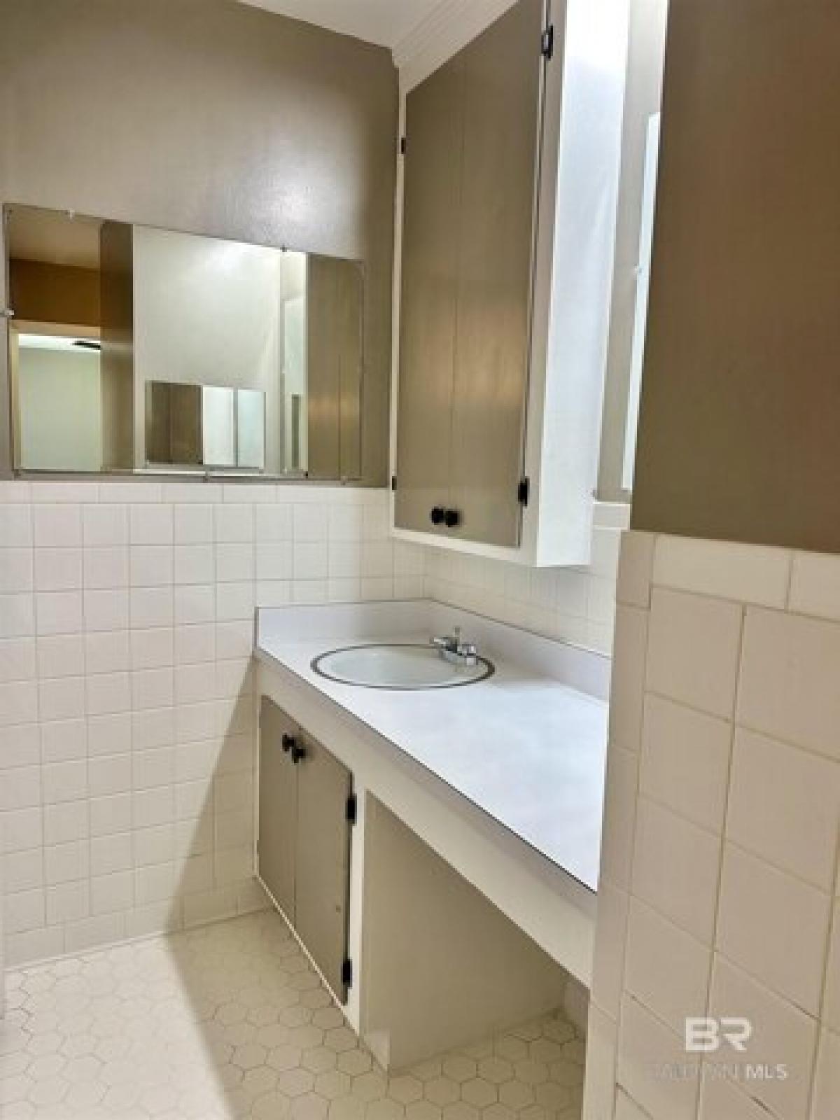 Picture of Home For Sale in Atmore, Alabama, United States