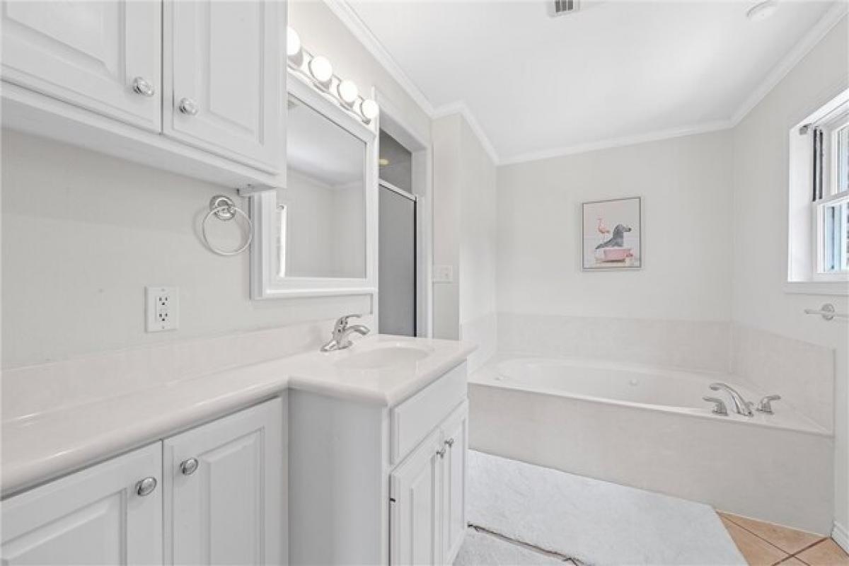 Picture of Home For Sale in Waco, Texas, United States