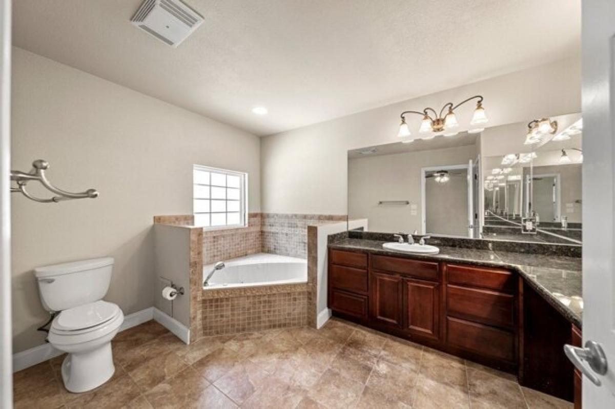 Picture of Home For Sale in Kerrville, Texas, United States