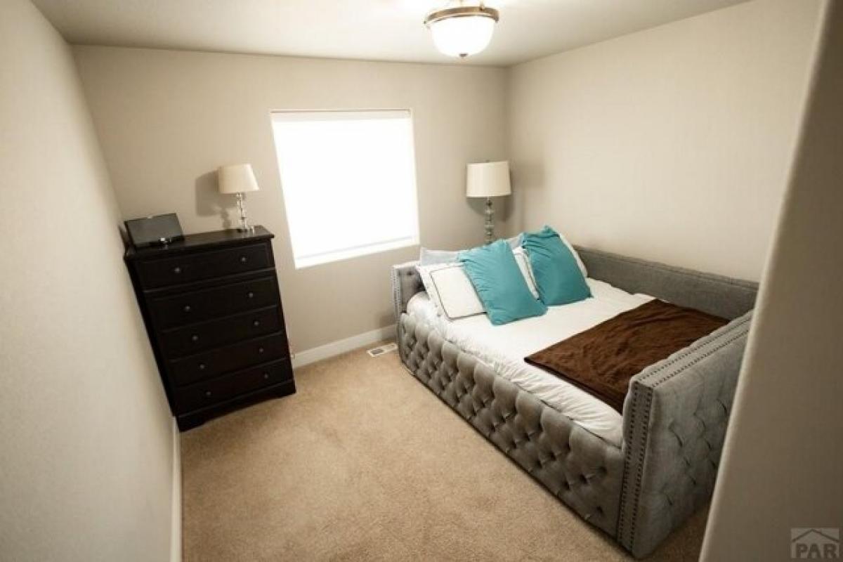 Picture of Home For Sale in Pueblo West, Colorado, United States