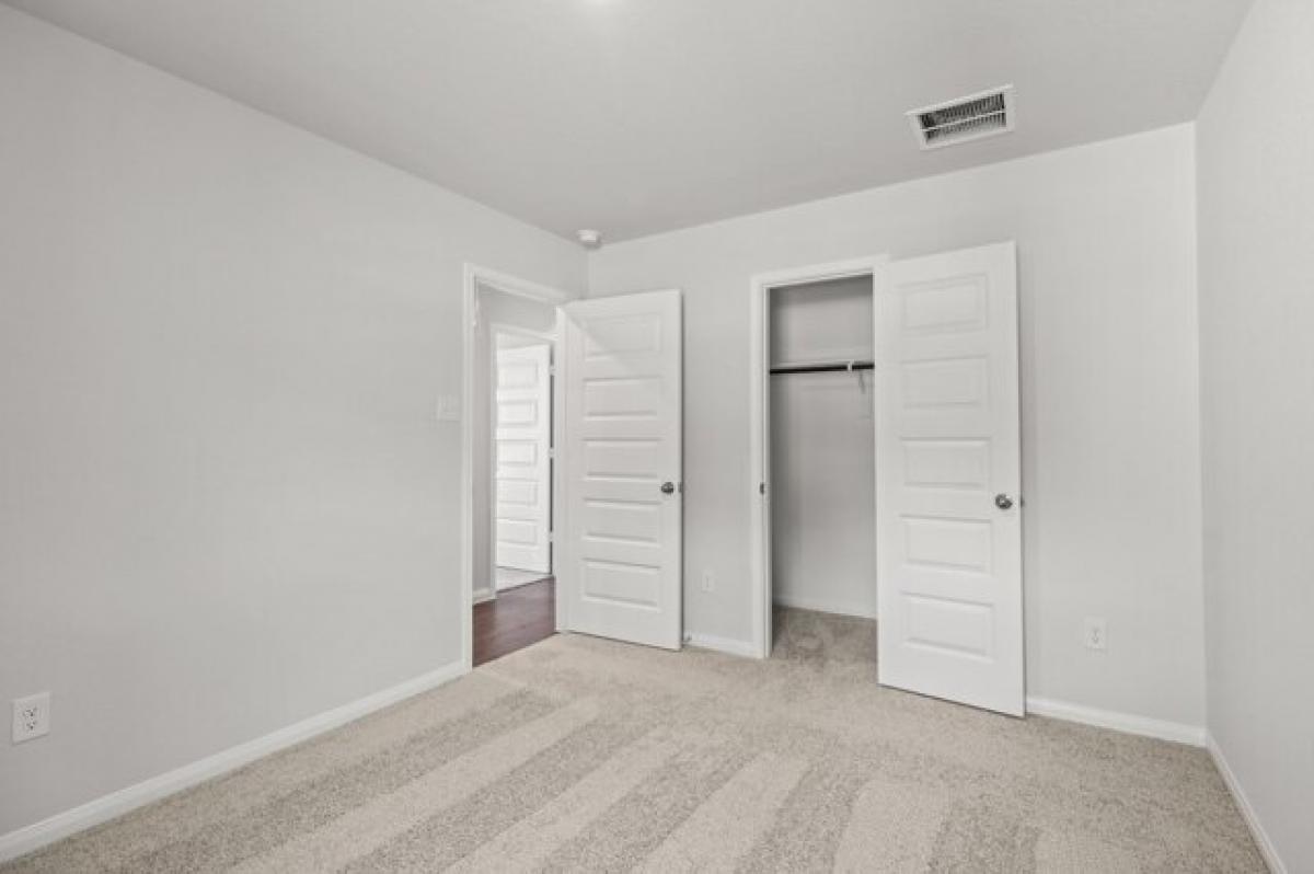 Picture of Home For Sale in Splendora, Texas, United States