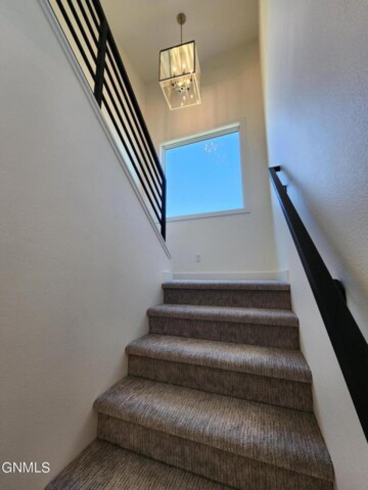 Picture of Home For Sale in Bismarck, North Dakota, United States