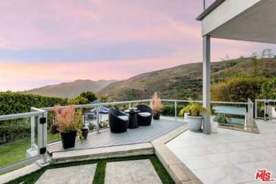 Home For Sale in Malibu, California