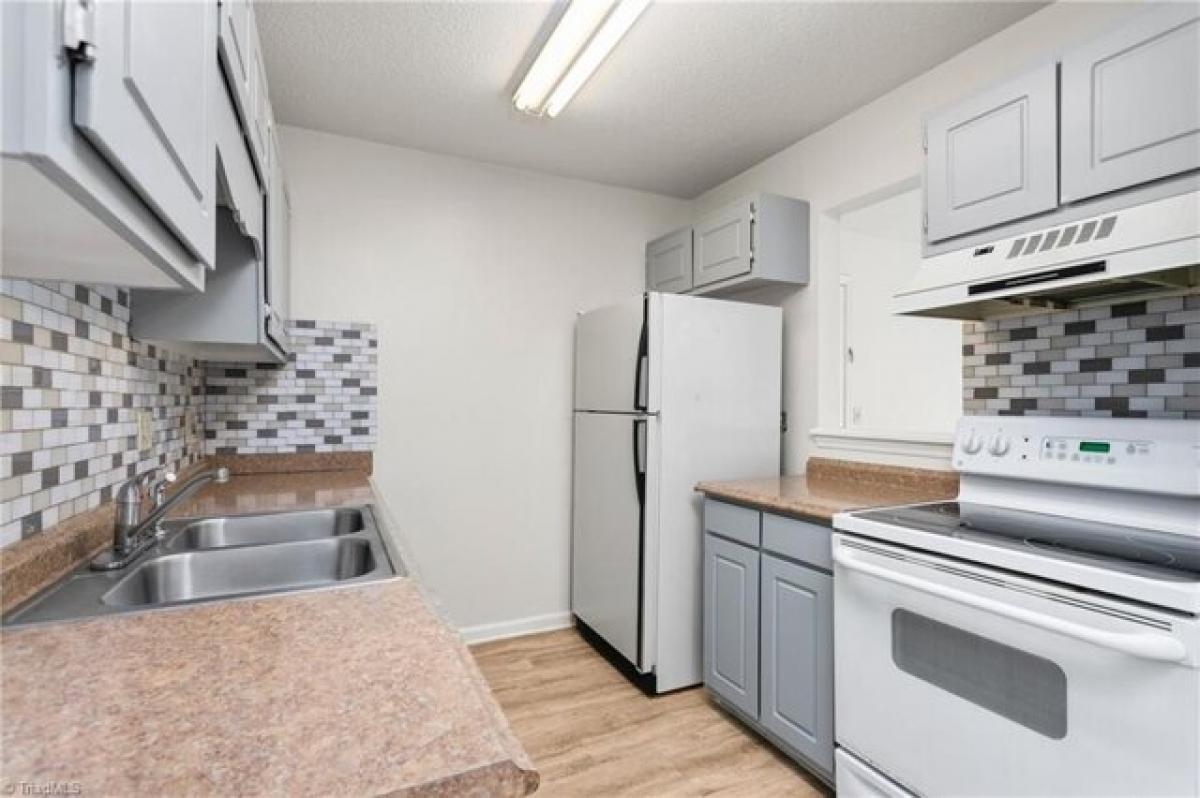 Picture of Home For Sale in Greensboro, North Carolina, United States