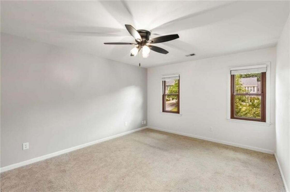 Picture of Home For Sale in Roswell, Georgia, United States