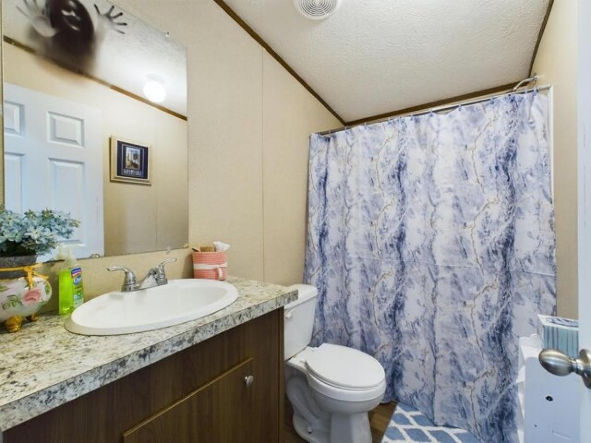 Picture of Home For Sale in Florence, Alabama, United States