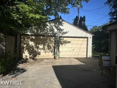 Home For Sale in Flint, Michigan