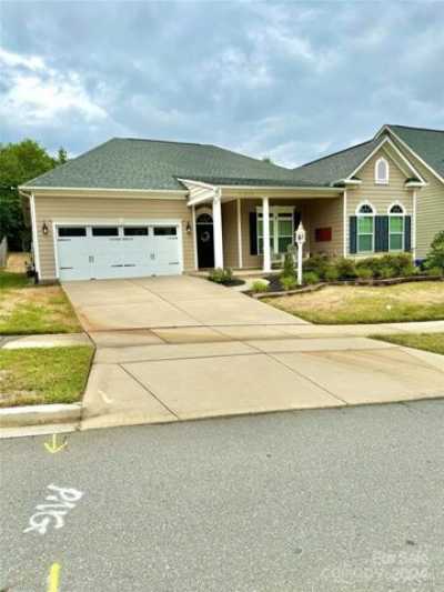 Home For Sale in Huntersville, North Carolina