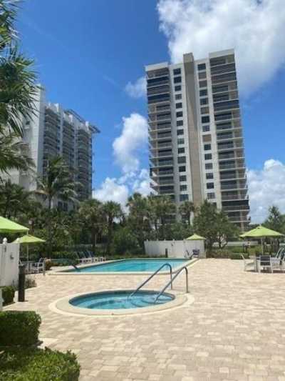 Home For Rent in Riviera Beach, Florida