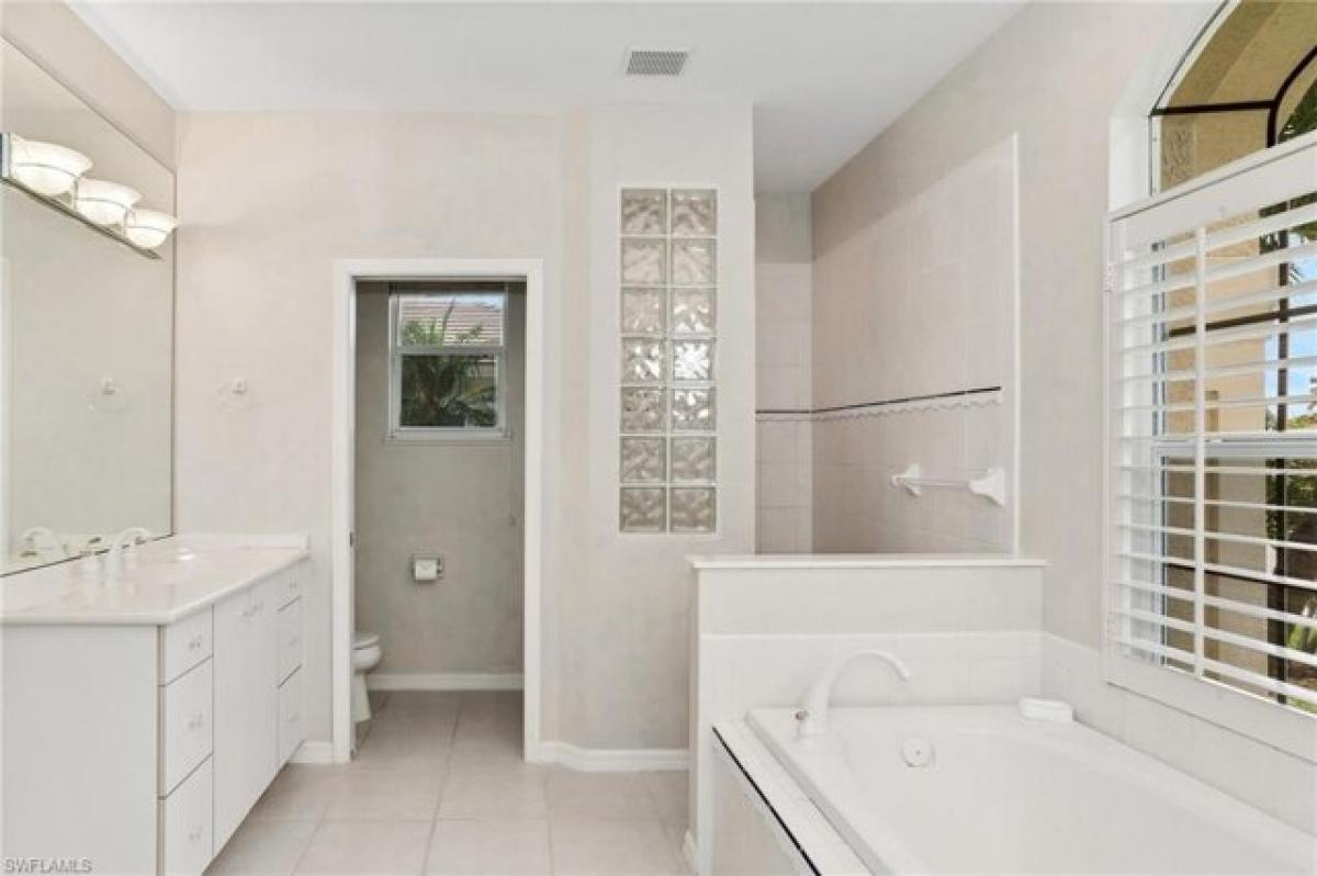 Picture of Home For Sale in Marco Island, Florida, United States