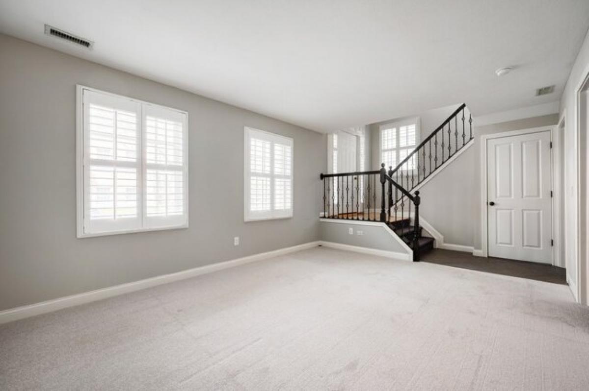 Picture of Home For Sale in Carmel, Indiana, United States